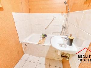 Prodej bytu 2+1, Karviná, Bratr. Veverkových, 51 m2