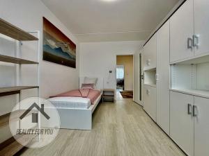 Pronájem bytu 3+1, Praha - Horní Počernice, Pavlišovská, 70 m2