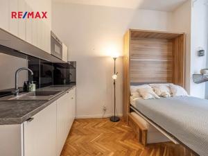 Prodej bytu 1+kk, Praha - Holešovice, Šimáčkova, 24 m2