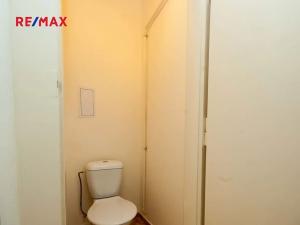 Pronájem bytu 1+1, Praha - Dejvice, Jugoslávských partyzánů, 47 m2