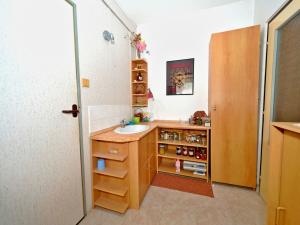 Prodej bytu 4+1, Praha - Řepy, Španielova, 96 m2
