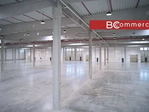Pronájem skladu, Mikulov, 1000 m2