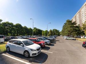 Pronájem bytu 2+kk, Praha - Kobylisy, Kyselova, 60 m2