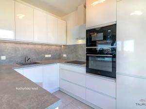 Pronájem bytu 2+kk, Plzeň, Stehlíkova, 73 m2