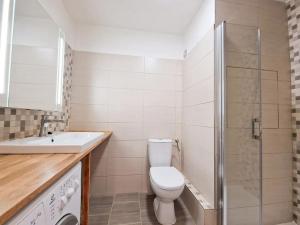 Pronájem bytu 2+kk, Praha - Čimice, Chvatěrubská, 38 m2