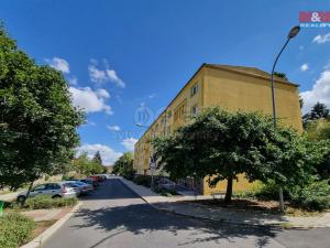 Pronájem bytu 2+1, Karlovy Vary, Sládkova, 54 m2