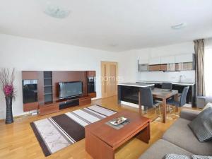 Pronájem bytu 3+1, Praha - Jinonice, Brzorádových, 94 m2