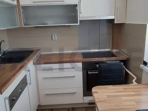 Pronájem bytu 2+1, Pardubice, S. K. Neumanna, 54 m2