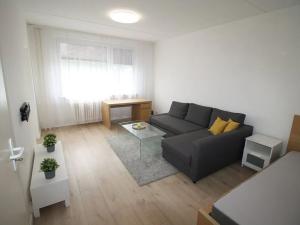 Pronájem bytu 1+1, Praha - Modřany, Botevova, 30 m2