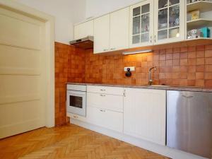 Pronájem bytu 3+kk, Praha - Vršovice, Sevastopolská, 63 m2