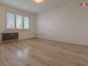Prodej bytu 2+1, Karviná - Mizerov, tř. Těreškovové, 55 m2