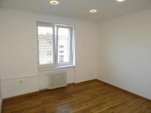 Pronájem bytu 1+1, Praha - Žižkov, Na vrcholu, 35 m2