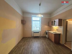 Prodej bytu 1+kk, Králův Dvůr - Počaply, Plzeňská, 24 m2