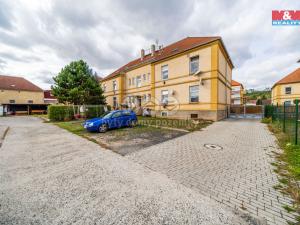 Prodej bytu 1+kk, Králův Dvůr - Počaply, Plzeňská, 24 m2