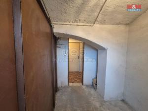 Prodej bytu 1+kk, Králův Dvůr - Počaply, Plzeňská, 24 m2