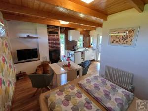 Prodej chaty, Frýdštejn - Roudný, 57 m2