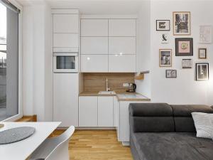 Pronájem bytu 2+kk, Praha - Libeň, Lihovarská, 71 m2