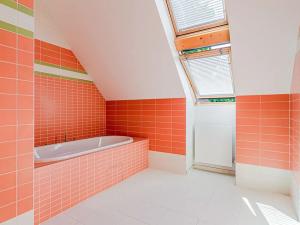 Prodej rodinného domu, Lhotka, 600 m2
