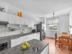 Prodej bytu 3+1, Liberec, Dobiášova, 75 m2