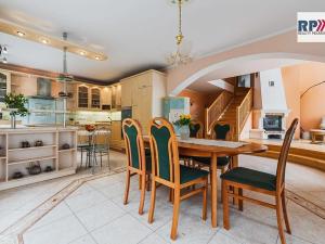 Prodej rodinného domu, Šestajovice, Potoční, 320 m2
