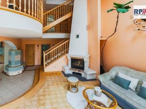 Prodej rodinného domu, Šestajovice, Potoční, 320 m2
