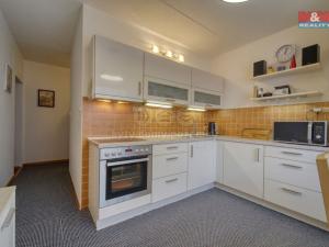 Prodej bytu 3+1, Pernarec, 75 m2