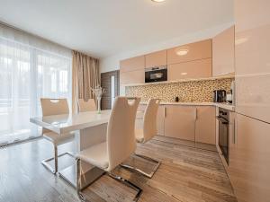 Prodej bytu 2+kk, Praha - Holešovice, Jateční, 62 m2