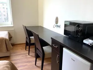 Pronájem pokoje, Praha - Suchdol, Suchdolské náměstí, 24 m2