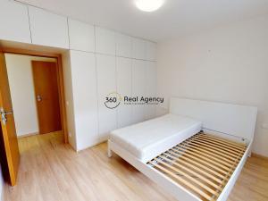 Pronájem bytu 2+kk, Praha - Zbraslav, Václava Rady, 88 m2