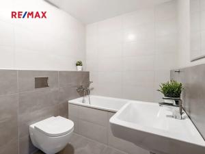 Prodej bytu 4+kk, Praha - Strašnice, Zvěřinova, 84 m2