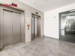 Prodej bytu 4+kk, Praha - Strašnice, Zvěřinova, 84 m2