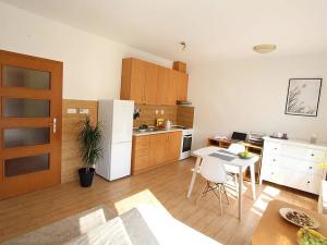 Prodej bytu 1+kk, Benešov, K Pazderně, 35 m2
