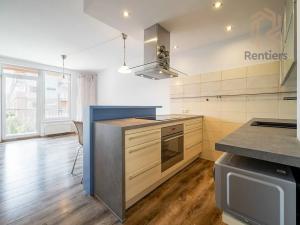 Pronájem bytu 2+kk, Praha - Vysočany, Pod Harfou, 60 m2