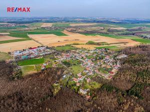 Prodej komerční nemovitosti, Roblín, 2100 m2