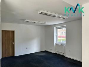 Pronájem obchodního prostoru, Ostrov, Hlavní třída, 36 m2