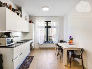 Prodej bytu 3+kk, Praha - Vysočany, Kolmá, 74 m2