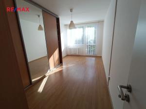 Pronájem bytu 4+kk, Praha - Kobylisy, Rajmonova, 91 m2