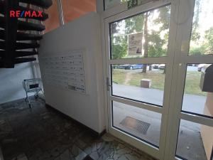 Pronájem bytu 4+kk, Praha - Kobylisy, Rajmonova, 91 m2