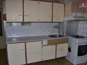 Prodej bytu 3+1, Náchod, Běloveská, 68 m2