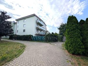 Prodej bytu 1+kk, Praha - Běchovice, Českobrodská, 83 m2