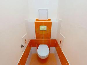 Pronájem bytu 2+kk, Olomouc, Novosadský dvůr, 45 m2