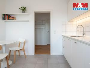 Prodej bytu 2+1, Strakonice - Strakonice II, Bezděkovská, 43 m2