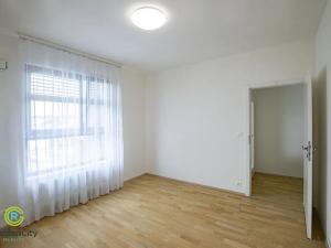 Pronájem bytu 3+kk, Praha - Modřany, Zlochova, 106 m2