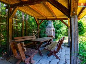 Prodej chalupy, Lipová-lázně, 190 m2