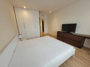 Pronájem bytu 2+kk, Praha - Stodůlky, Mukařovského, 50 m2
