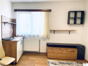 Pronájem bytu 1+kk, Roztoky, 12 m2