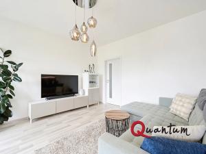 Pronájem bytu 3+kk, Praha - Hloubětín, Saarinenova, 70 m2