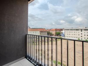 Pronájem bytu 2+kk, Praha - Vysočany, Střídavá, 56 m2