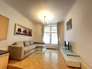 Pronájem bytu 2+kk, Praha - Vinohrady, Slezská, 85 m2