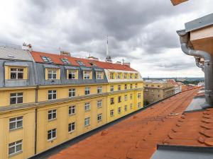 Pronájem bytu 2+kk, Praha - Žižkov, Radhošťská, 67 m2
